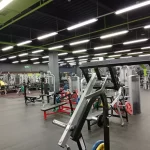 Занятия йогой, фитнесом в спортзале Революция Красноярск