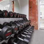 Занятия йогой, фитнесом в спортзале Rock Fitness Владимир