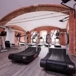 Занятия йогой, фитнесом в спортзале Rock Fitness Владимир
