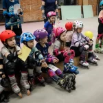 Занятия йогой, фитнесом в спортзале Ролер-школа Inline Тюмень