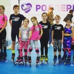 Занятия йогой, фитнесом в спортзале Ролер-школа Inline Тюмень