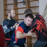 Занятия йогой, фитнесом в спортзале Ronin Dojo Тверь