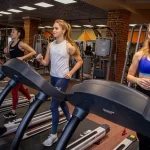 Занятия йогой, фитнесом в спортзале Росинка Кохма