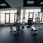 Занятия йогой, фитнесом в спортзале Россия Южно-Сахалинск