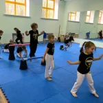 Занятия йогой, фитнесом в спортзале Российский центр капоэйры Москва