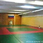 Занятия йогой, фитнесом в спортзале Ровесник Москва