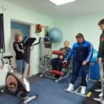 Занятия йогой, фитнесом в спортзале Ровесник Шарыпово