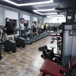 Занятия йогой, фитнесом в спортзале Ровесник Шарыпово
