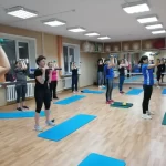Занятия йогой, фитнесом в спортзале SakhFit Южно-Сахалинск