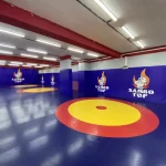 Занятия йогой, фитнесом в спортзале Самбо топ Москва