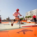 Занятия йогой, фитнесом в спортзале Самокат школа True School Москва