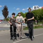 Занятия йогой, фитнесом в спортзале Самокат школа True School Москва