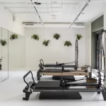 Занятия йогой, фитнесом в спортзале Sculpt Москва