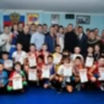 Занятия йогой, фитнесом в спортзале СДЮСШОР № 11 по боксу Тольятти