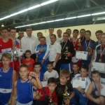 Занятия йогой, фитнесом в спортзале СДЮСШОР № 11 по боксу Тольятти