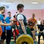 Занятия йогой, фитнесом в спортзале Сектор Силы Искитим