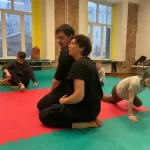 Занятия йогой, фитнесом в спортзале Семейная Мягкая школа Балашиха