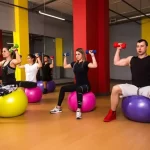 Занятия йогой, фитнесом в спортзале S-fitness Краснодар