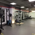 Занятия йогой, фитнесом в спортзале Шадо Коркино