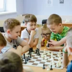 Занятия йогой, фитнесом в спортзале Шахматная школа Юный гений Берёзовский