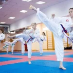 Занятия йогой, фитнесом в спортзале Школа боевых искусств Мэнь Уфа