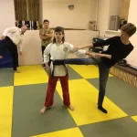 Занятия йогой, фитнесом в спортзале Школа боевых искусств ниндзя Катэда Москва