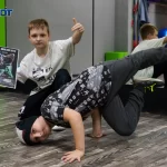Занятия йогой, фитнесом в спортзале Школа Брейкданса Макса Бомбы Подольск