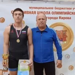 Занятия йогой, фитнесом в спортзале Школа греко-римской борьбы заслуженного тренера СССР В. М. Кузнецова Новосибирск