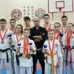 Занятия йогой, фитнесом в спортзале Школа каратэ Лидер Москва