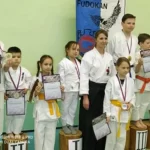 Занятия йогой, фитнесом в спортзале Школа каратэ White Eagle Берёзовский