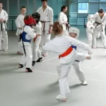 Занятия йогой, фитнесом в спортзале Школа каратэ White Eagle Берёзовский
