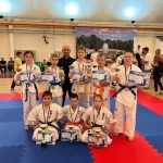 Занятия йогой, фитнесом в спортзале Школа киокусинкай Сан Челябинск