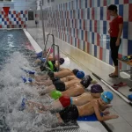 Занятия йогой, фитнесом в спортзале Школа плавания Акулы Москва