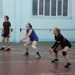 Занятия йогой, фитнесом в спортзале Школа по волейболу PlayForFun Москва