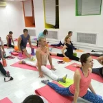 Занятия йогой, фитнесом в спортзале Школа растяжки BeStretch Москва