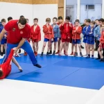Занятия йогой, фитнесом в спортзале Школа самбо Три медведя Москва