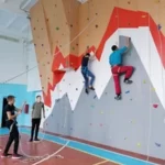 Занятия йогой, фитнесом в спортзале Школа скалолазания Climblock Москва