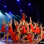 Занятия йогой, фитнесом в спортзале Школа танца и чир спорта Оптима Белгород