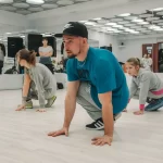 Занятия йогой, фитнесом в спортзале Школа танцев MG_Schools Пятигорск