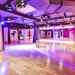 Занятия йогой, фитнесом в спортзале Школа танцев Reggi dance Краснодар