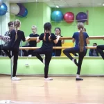 Занятия йогой, фитнесом в спортзале Школа танцев Успех Томск