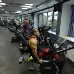 Занятия йогой, фитнесом в спортзале Silver gym Одинцово