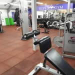 Занятия йогой, фитнесом в спортзале SilverGym Ангарск