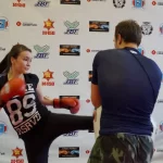 Занятия йогой, фитнесом в спортзале Синергия Москва