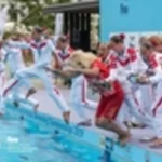 Занятия йогой, фитнесом в спортзале Синхронное плавание Artistic Москва