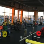 Занятия йогой, фитнесом в спортзале СК Медведь Кореновск