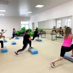 Занятия йогой, фитнесом в спортзале СК Премиум-спорт Завьялово