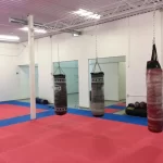 Занятия йогой, фитнесом в спортзале СК Сапсан Kickboxing Зерноград