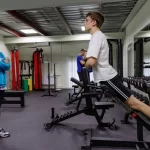 Занятия йогой, фитнесом в спортзале СК Спортсмен Санкт-Петербург