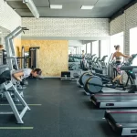 Занятия йогой, фитнесом в спортзале Скала Рязань